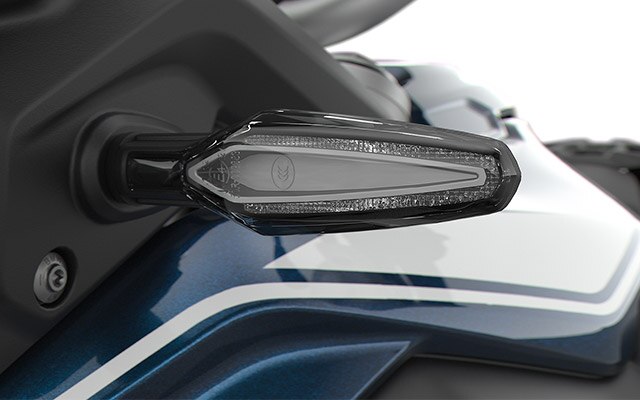 We zien ze LED-knipperlichten van de F 850 GS.