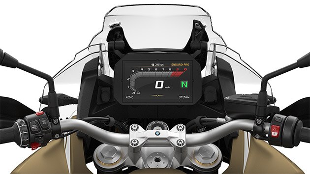 We zien het 6,5 inch TFT-display van de F 850 GS Adventure.