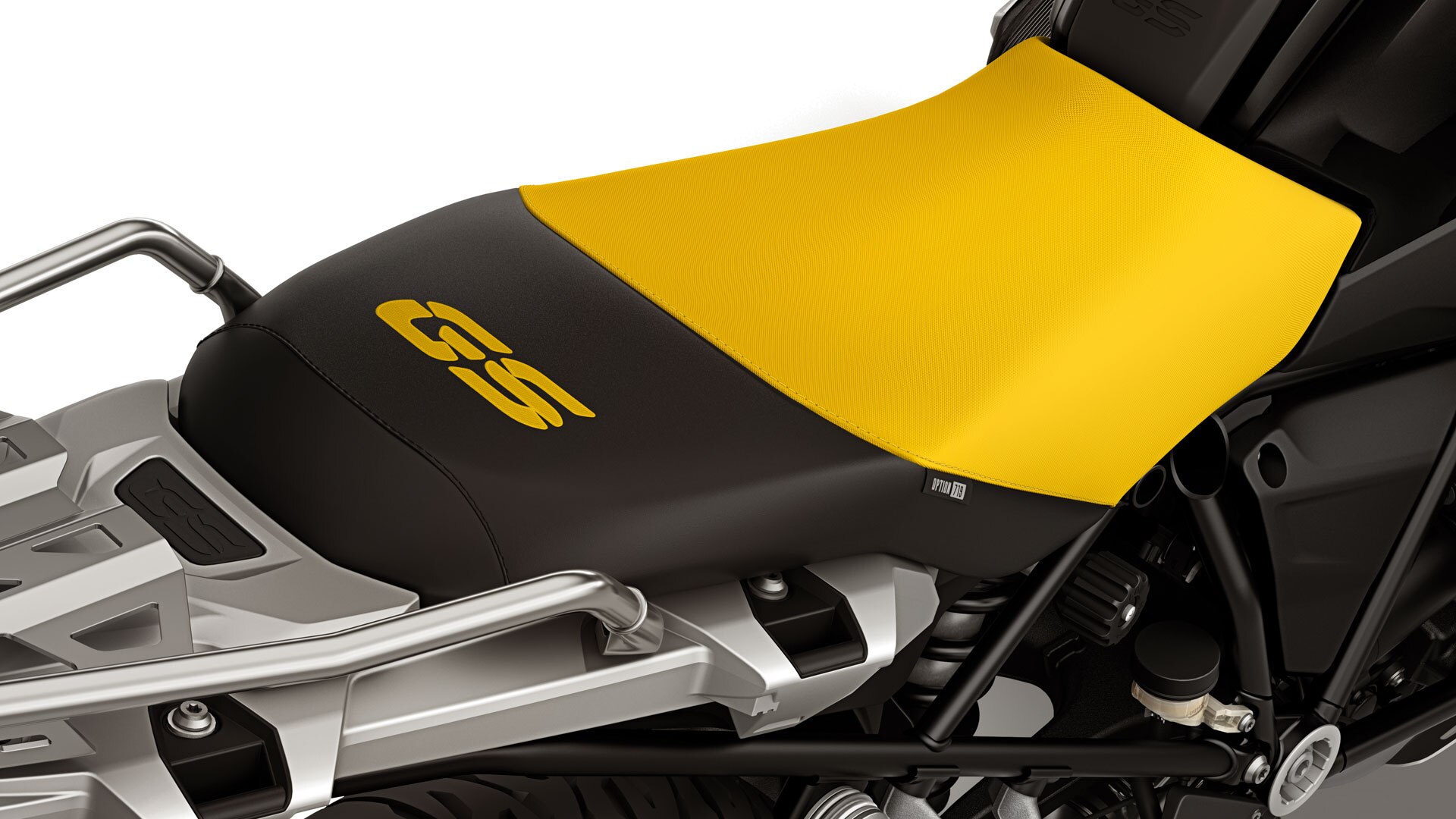 We zien de zwart-gele buddyseat van de 40 Years GS Edition met GS-stikwerk.