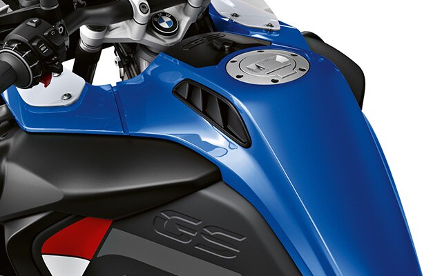 We zien de 30 liter tank van de R 1250 GS Adventure.