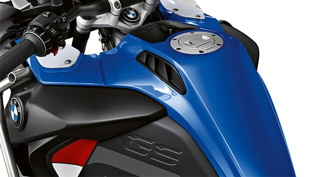 We zien de 30 liter tank van de R 1250 GS Adventure.