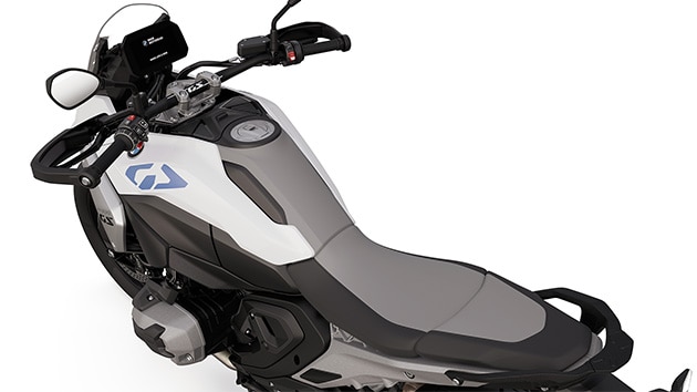 De doorlopende tank-buddyseatlijn van de R 1300 GS van BMW Motorrad
