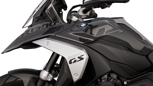 Het opschrift "Triple Black" van de R 1300 GS van BMW Motorrad