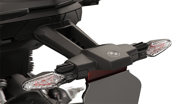 De sportieve achterkant van de F 900 R van BMW Motorrad
