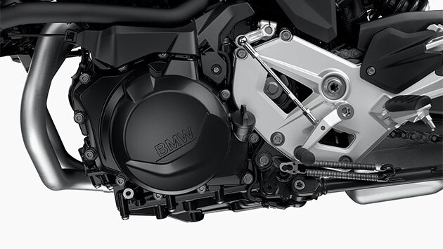 We zien het motorblok van de F 900 R. Dit is het kloppende hart van de F 900 R voor gegarandeerd rijplezier.