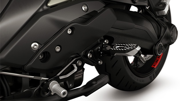 De instelbare voetsteunen set van de R 1300 RS van BMW Motorrad