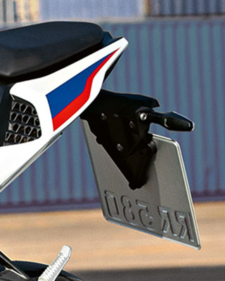 Achterkant van de nieuwe BMW RR