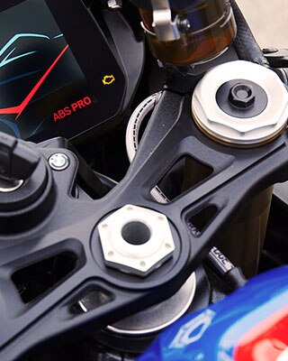 BMW RR nieuwe DDC (Dynamic Damping Control)