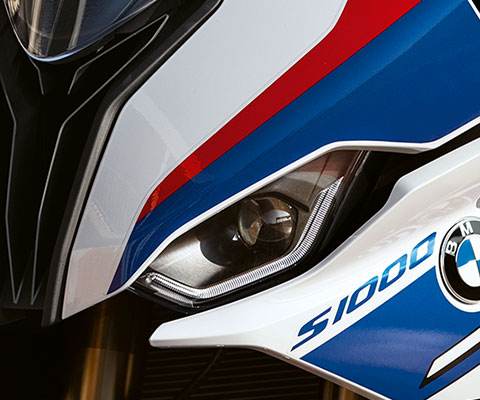BMW RR-koplampen in gedetailleerde weergave