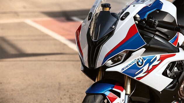BMW RR-koplampen in gedetailleerde weergave