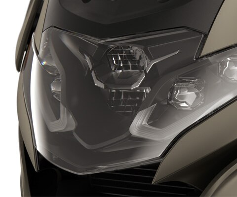 Focus op de LED-koplampen.