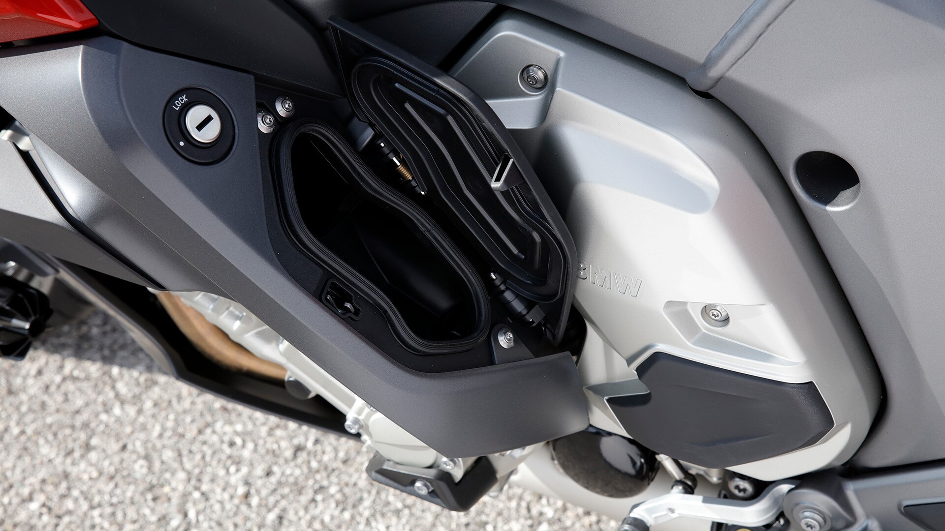 K 1600 GT opbergruimte