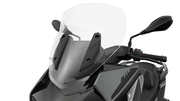 We zien de windscherm van de C 400 GT.
